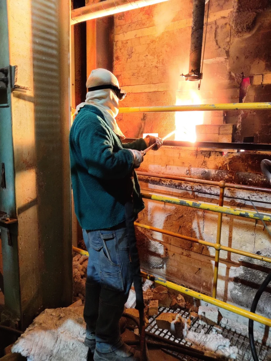 External ceramic welding repair detail