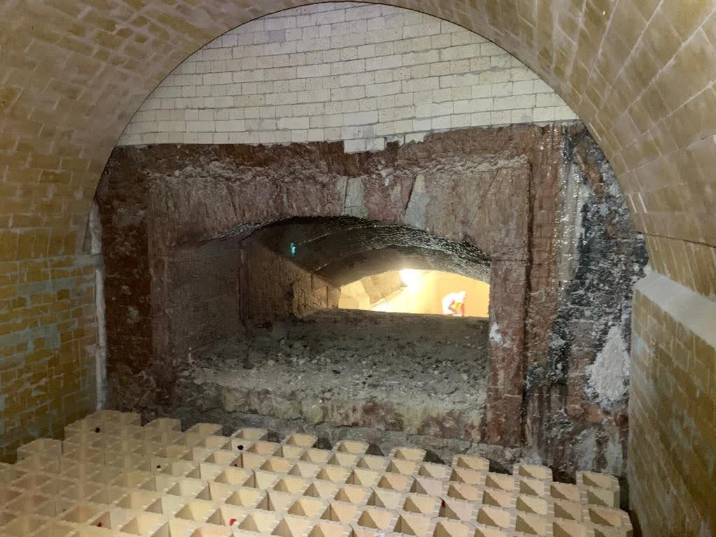 Cold repair of a glass furnace