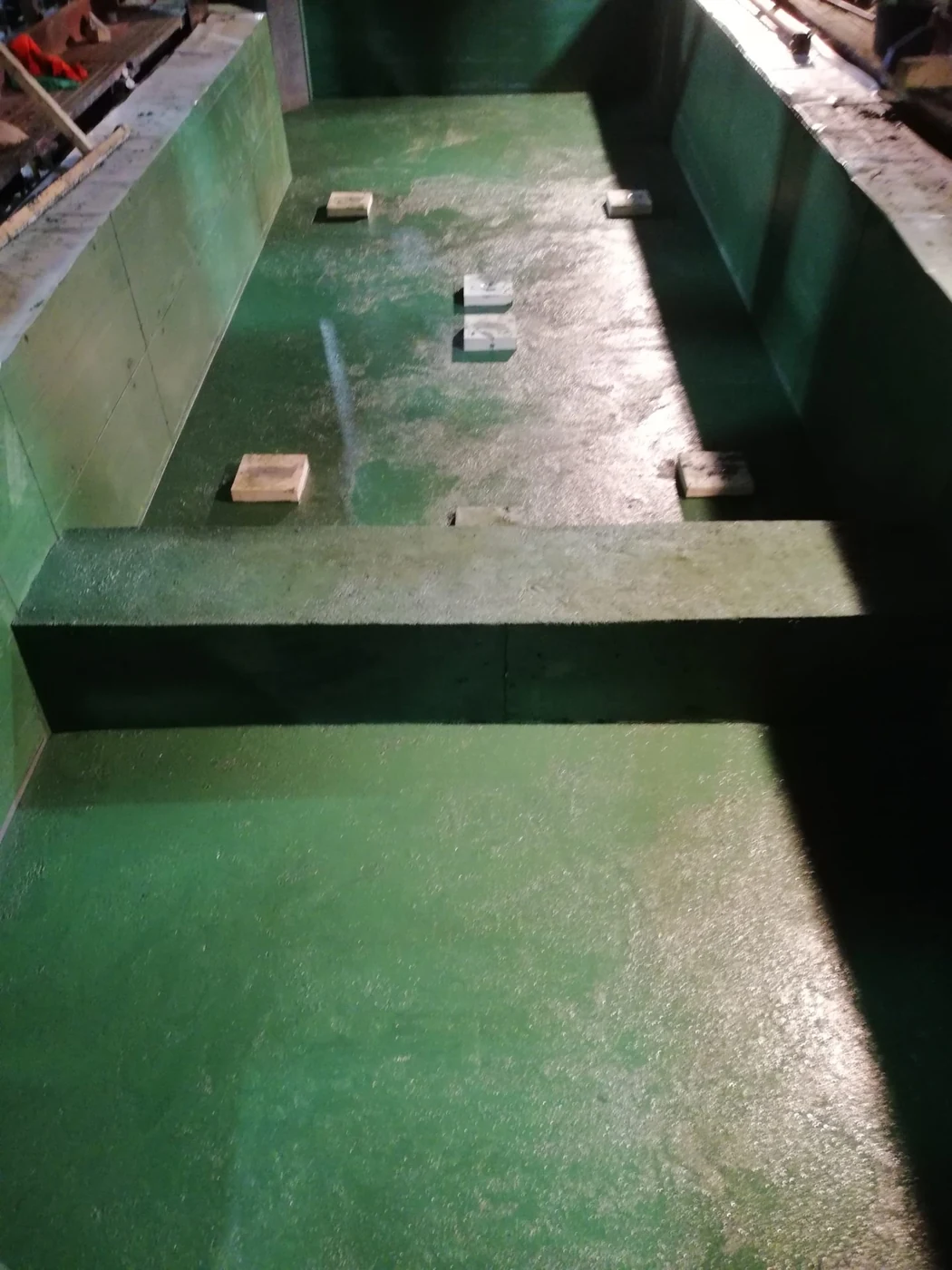 Cold repair of a glass furnace