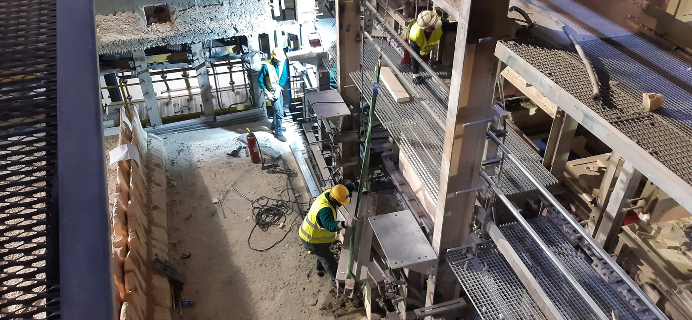 IRF steel workshop construction
